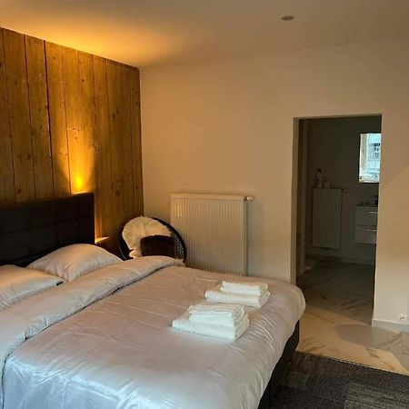 Grote kamer in Brugge centrum met badkamer ! Buitenkant foto